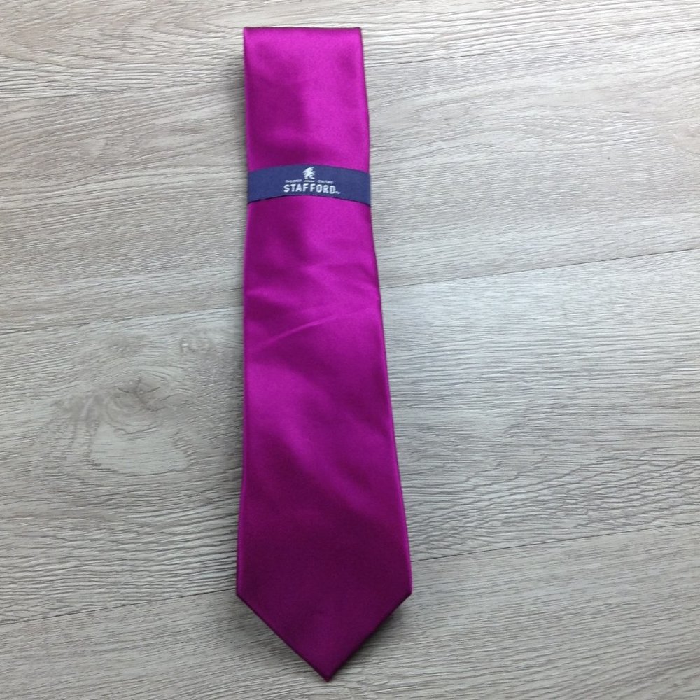 Stafford Solid Fuchsia Satin Tie
